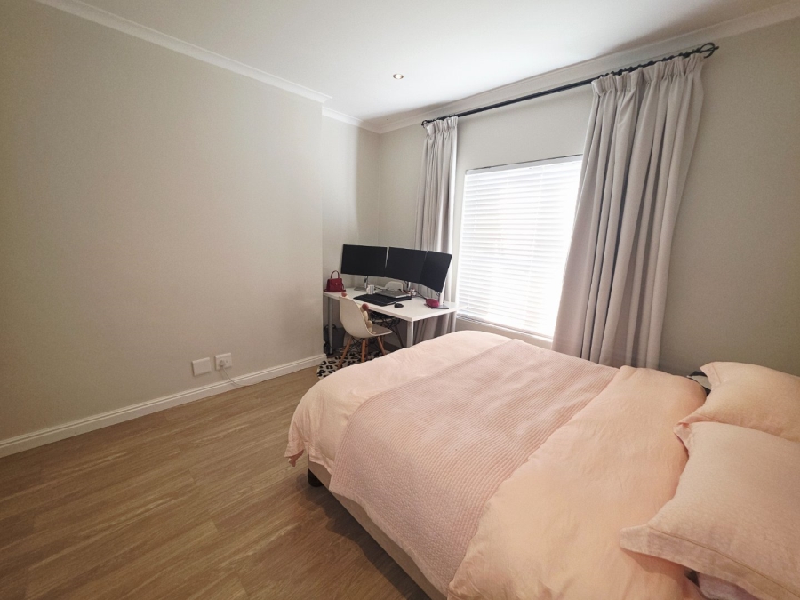 3 Bedroom Property for Sale in Parklands North Western Cape